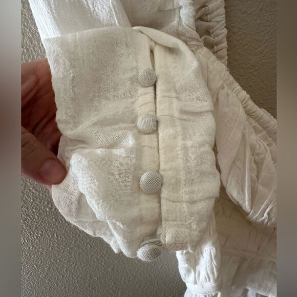 Free People Chloe Cotton V Neck White Smocked Back Boho Crop Top Size S - Picture 6 of 8